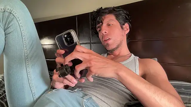 beranco19 - Beranco19's free webcam - UK Sex Cams