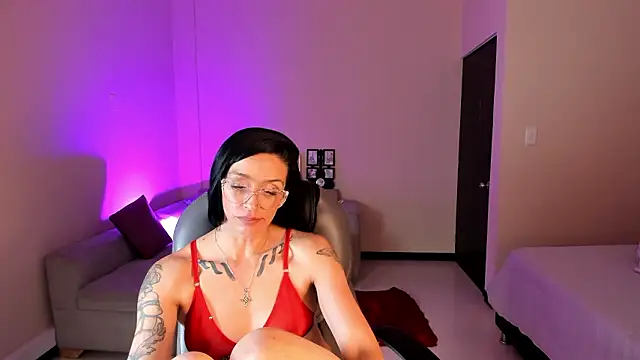 Kristen_Garner webcam