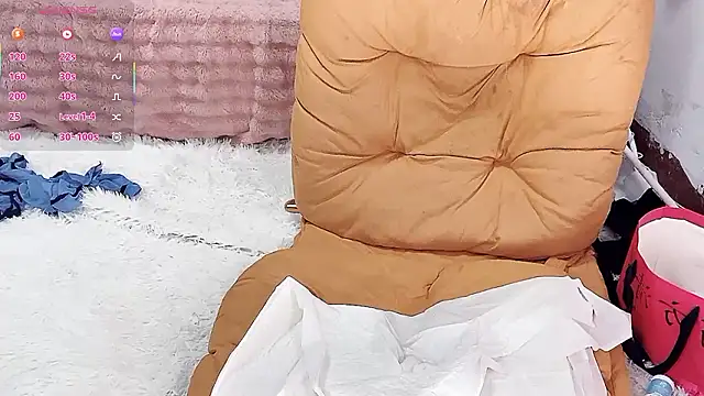 yoyo--728 - YOYO--728's free webcam - UK Sex Cams