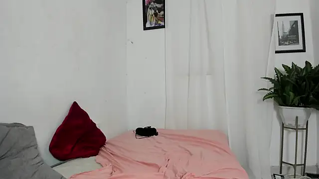 Laura_and_Kevin webcam