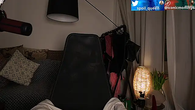 supreme_dominatrix webcam