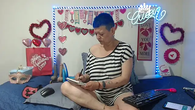 loquitaqueen011 webcam