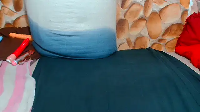 AfricanBigAssxx98 webcam