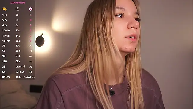 BrynnHolverson webcam