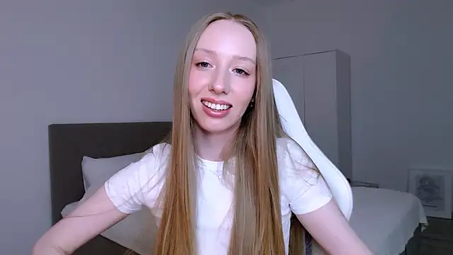 Luna_insniity webcam