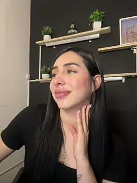 Webcam Model (isabella_jade)  is live.Free join now!