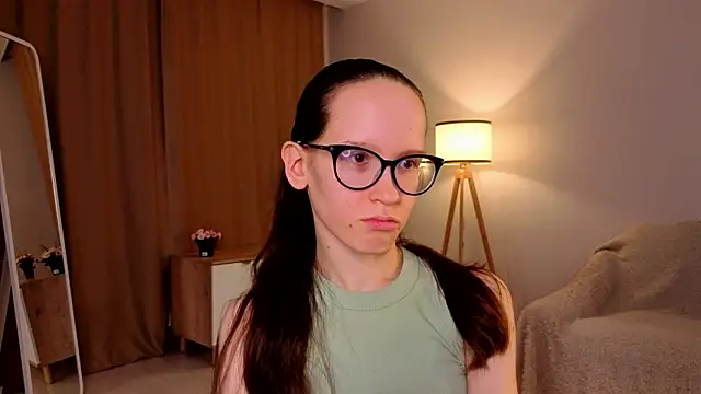 bettybrowni - BettyBrowni's free webcam