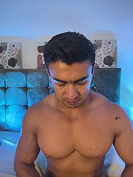 chris_clarck (M young) - ALL naked in the bath 🔥🔥