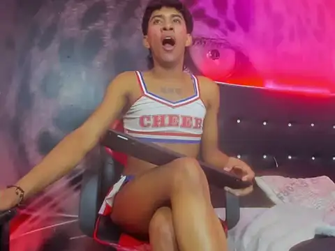 JERO_TEASE_S7S webcam