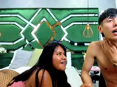 BellaAndNethan webcam