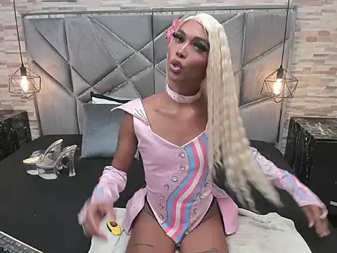 fantasy_trans_ - Fantasy_Trans_'s free webcam - UK Sex Cams