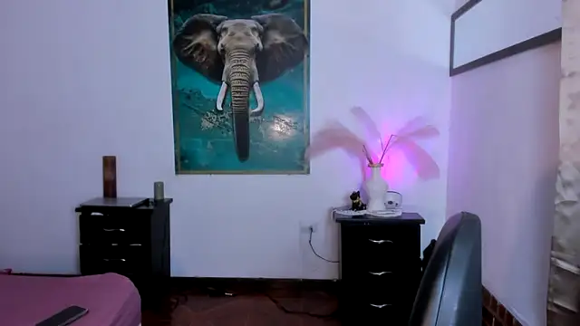 alisaa_jhons1 - Alisaa_jhons1's free webcam - UK Sex Cams