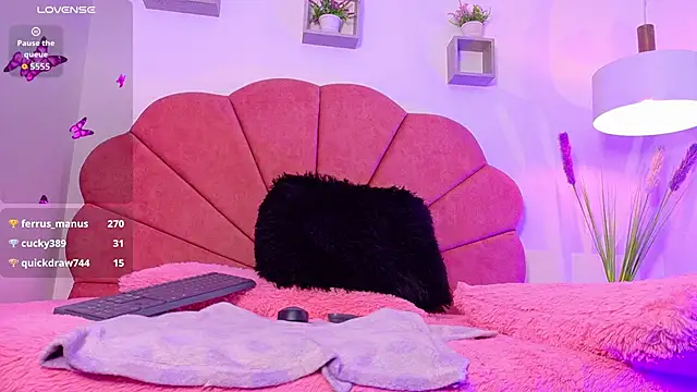 luna_blumer - Luna_Blumer's free webcam - UK Sex Cams