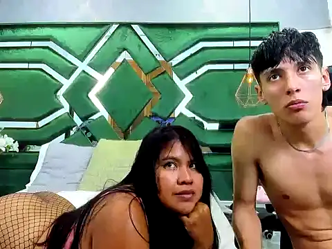 BellaAndNethan webcam