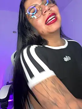 devilsweet17 - Devilsweet17's free webcam