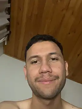 Michaell_Spinelly webcam