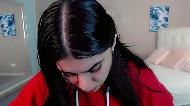 _Maddison_Ivanova_ webcam