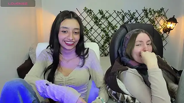 nana__rousse - Nana__rousse's free webcam - UK Sex Cams