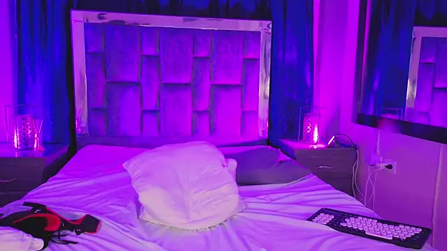 leomonnroe - LeoMonnroe's free webcam - UK Sex Cams