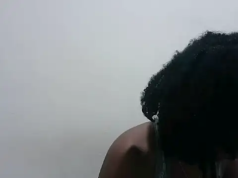 prettybeee - Prettybeee's free webcam - UK Sex Cams