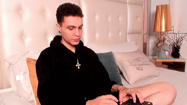 dark_sun302 - Dark_sun302's free webcam - UK Sex Cams