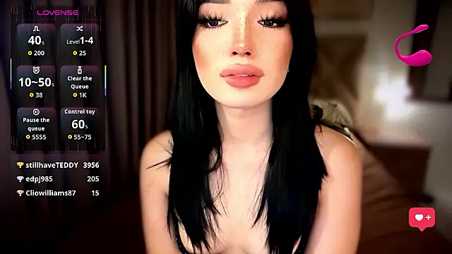 maui_wowie - Maui_wowie's free webcam - UK Sex Cams