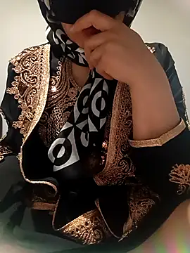 Melekyaraksever2545 webcam