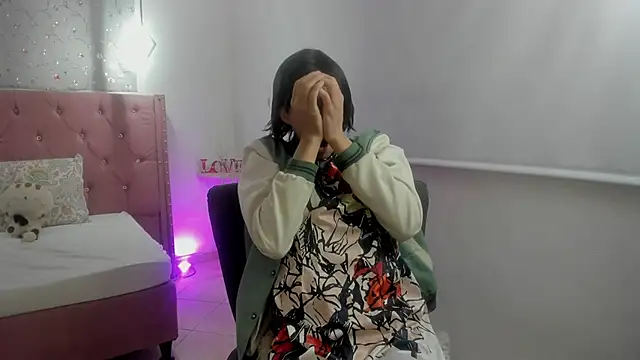 loverisu-coral webcam