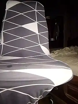 naughty_ratty (M young) - Creamy Cum/Jiggle Ass/Spread/Spank Ass