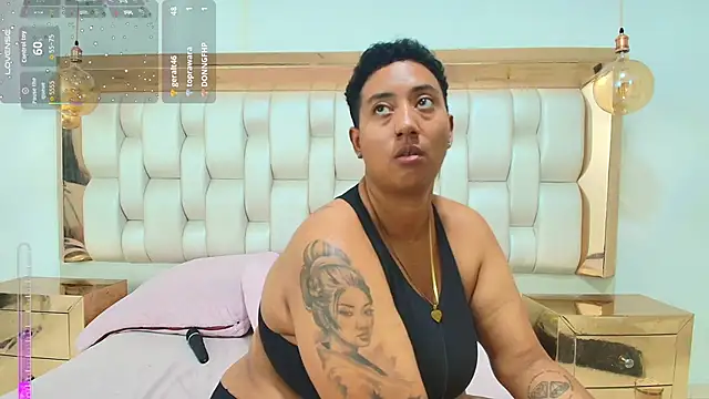 TiffantyAndStacy webcam