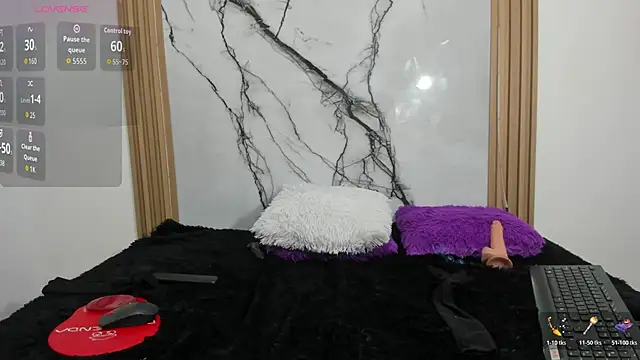 scarlet_0limit_ webcam