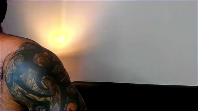 bradleon_ - BradLeon_'s free webcam - UK Sex Cams