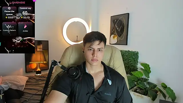 thom_ohtani - Thom_Ohtani's free webcam - UK Sex Cams