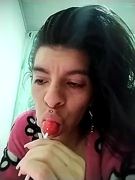 ariell_kieran - Ariell_Kieran's free webcam - UK Sex Cams