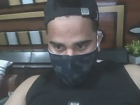 Live sex cam of MrCurioX