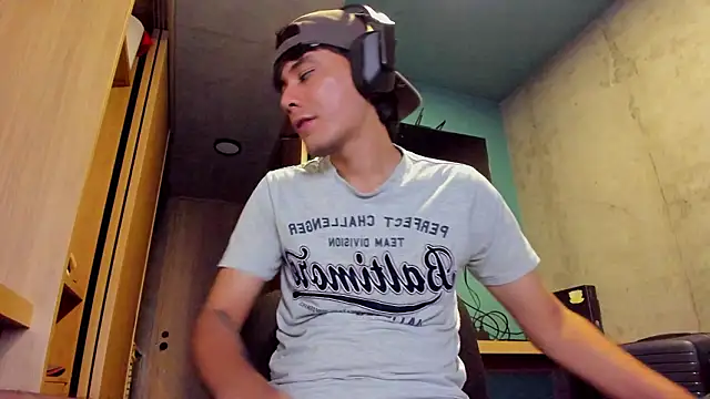 Huge_latin_cock webcam