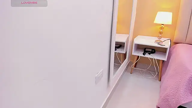 Mia_thompson_19 webcam