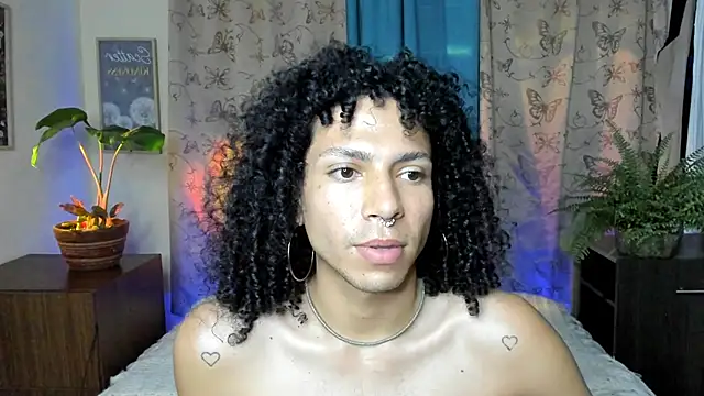 Angel_White25 webcam