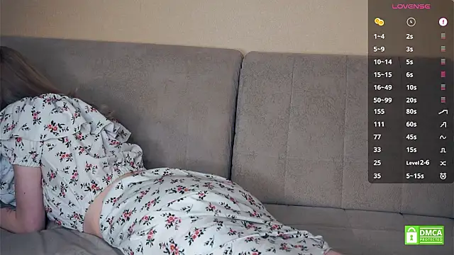 toyapletz - ToyaPletz's free webcam