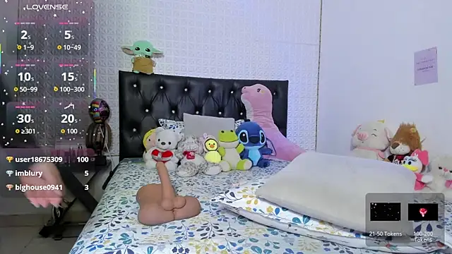 redgirlofficial webcam