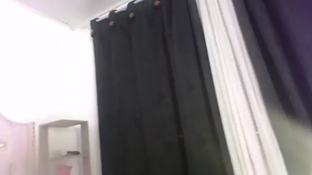 abril_squirt - Abril_Squirt's free webcam