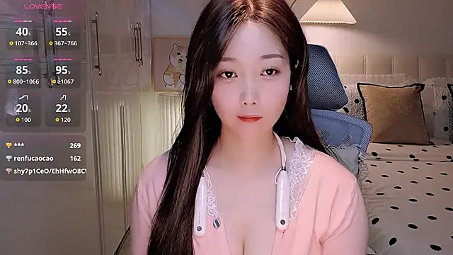 xiaotantan-99 - Xiaotantan-99's free webcam