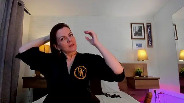 JenniferAuriston webcam