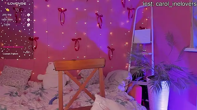 CarolineLovers webcam