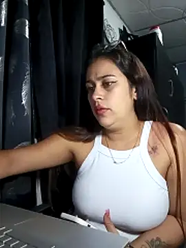Latina_sexy1 webcam