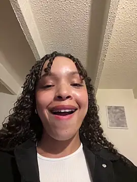 yasmin777_ - Yasmin777_'s free webcam - UK Sex Cams