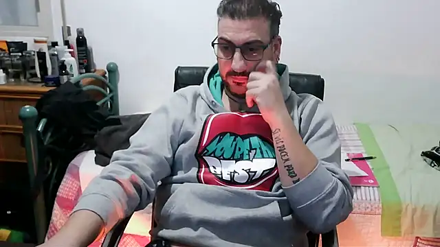 Italian_dark_desire webcam