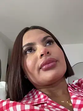 Irina_Velvett webcam