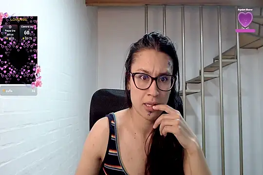 Jessie_Desire webcam