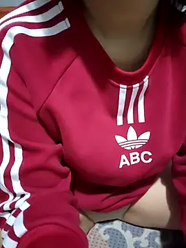 comebaby-077 - Comebaby-077's free webcam